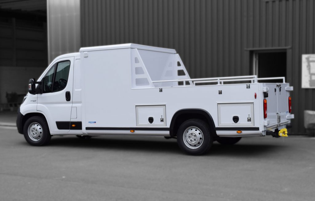 7664403-Pick-up-transport-chargement